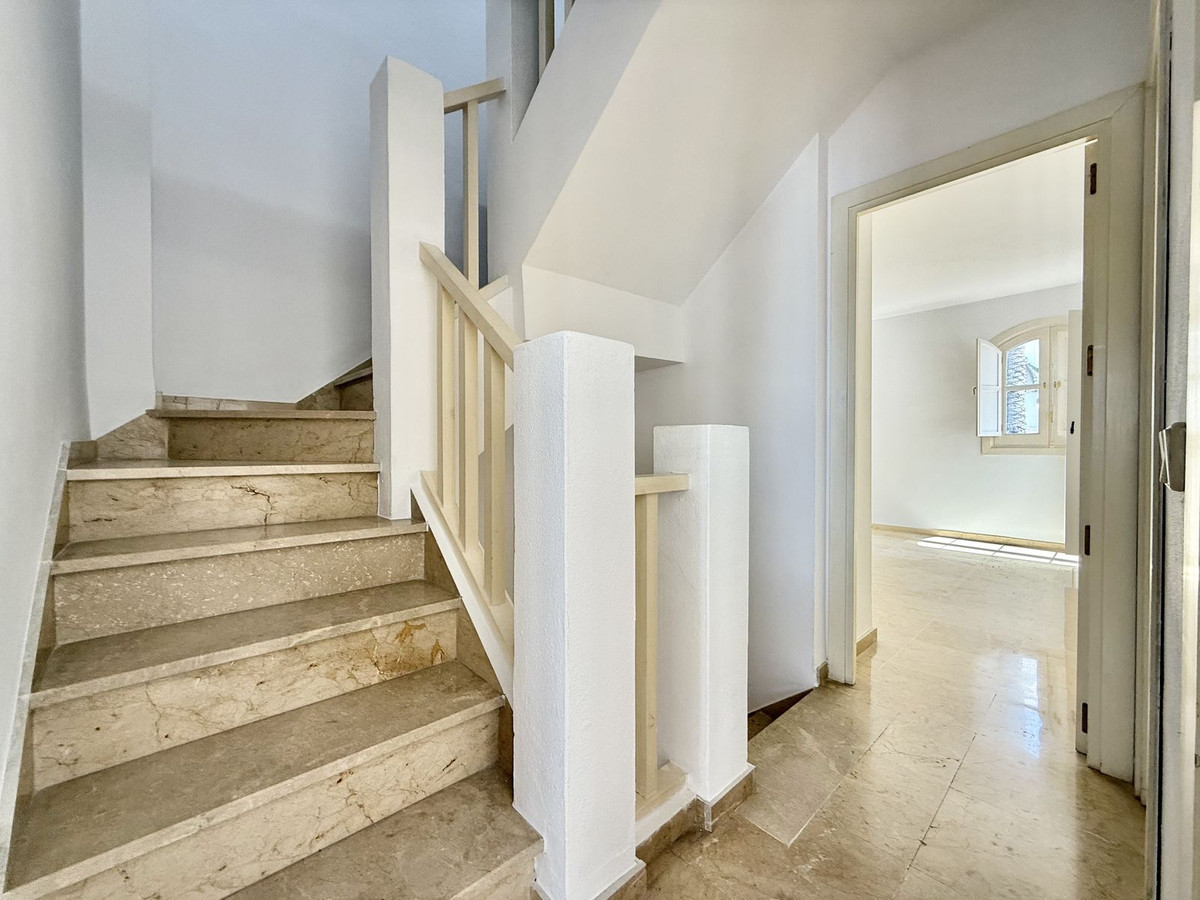 3 Bed Townhouse for sale in Nueva Andalucía Costa Del Sol, Málaga, Spain