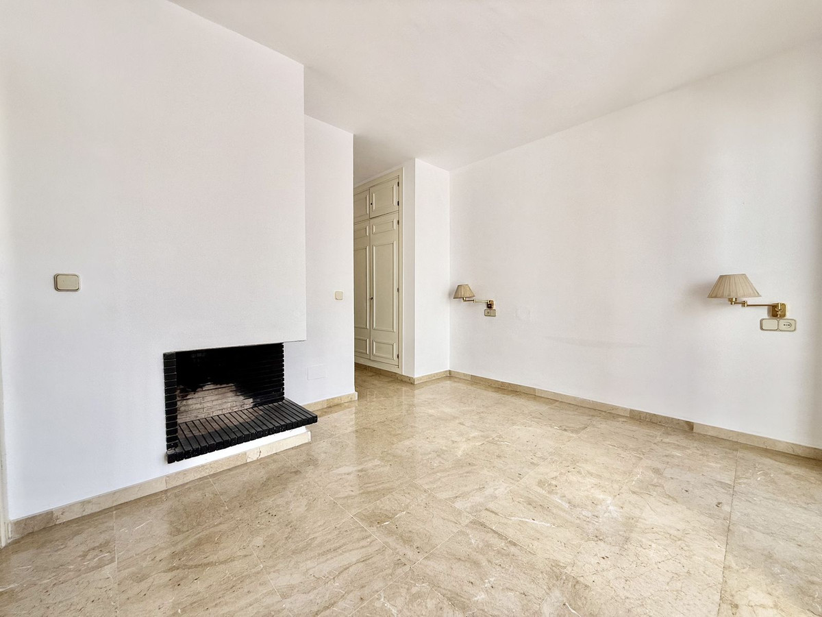 3 Bed Townhouse for sale in Nueva Andalucía Costa Del Sol, Málaga, Spain