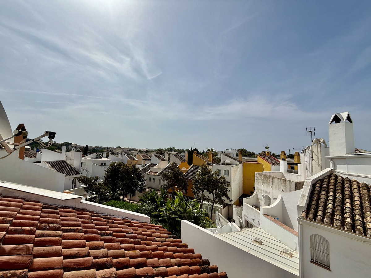 3 Bed Townhouse for sale in Nueva Andalucía Costa Del Sol, Málaga, Spain