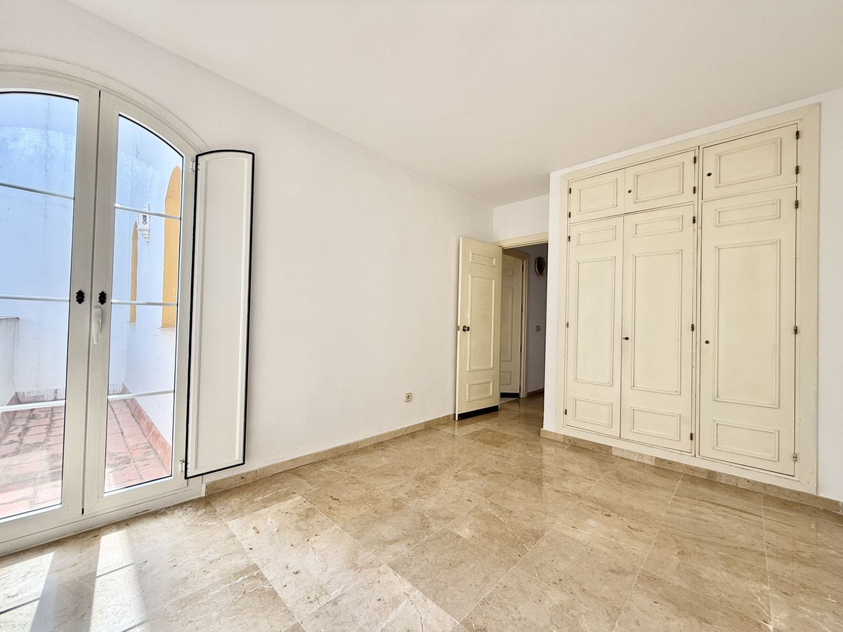 3 Bed Townhouse for sale in Nueva Andalucía Costa Del Sol, Málaga, Spain