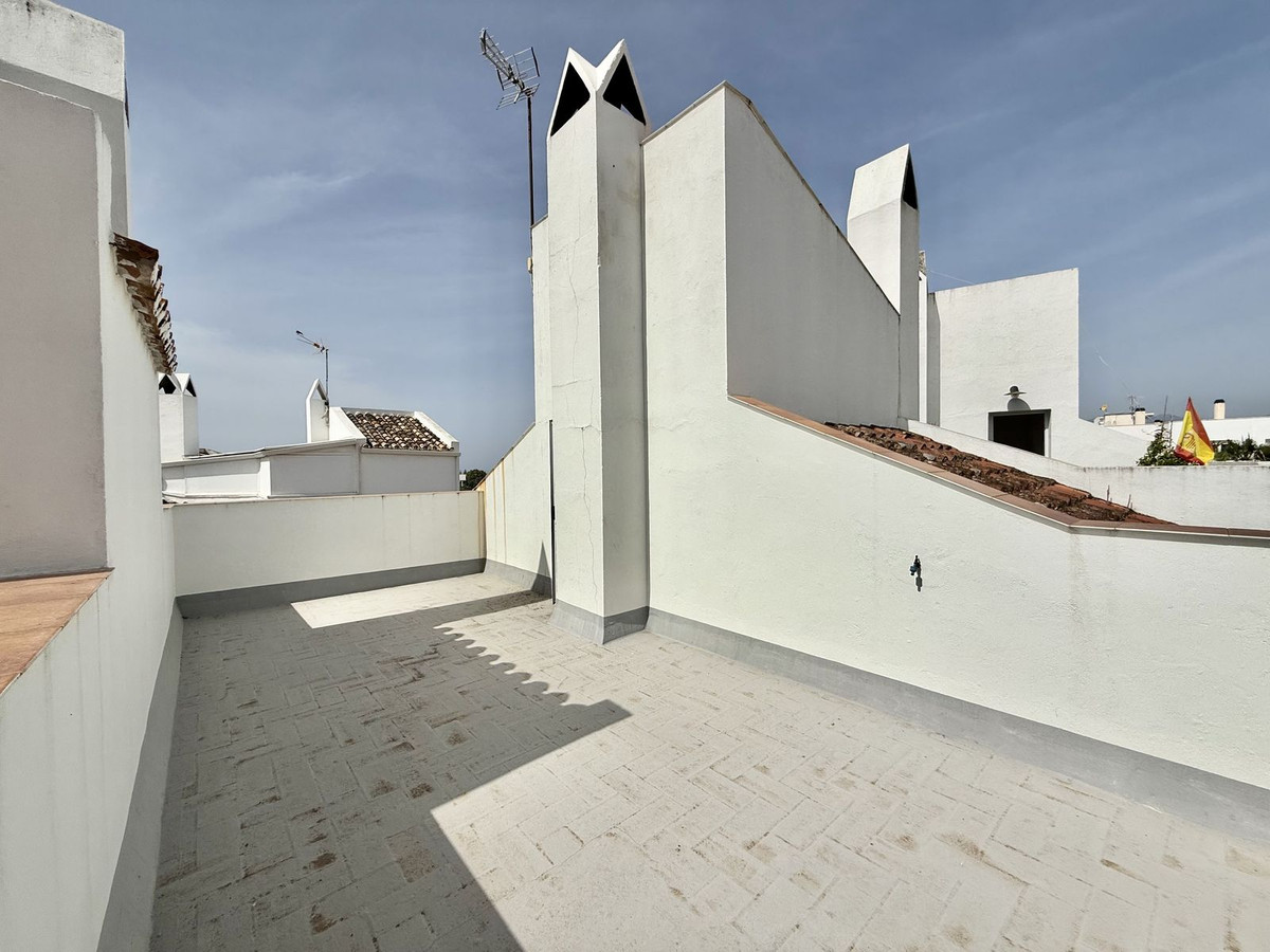 3 Bed Townhouse for sale in Nueva Andalucía Costa Del Sol, Málaga, Spain