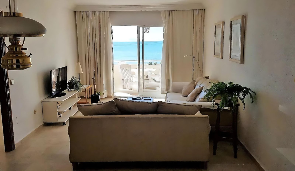 2 Bed Apartment for sale in Estepona Costa Del Sol, Málaga, Spain