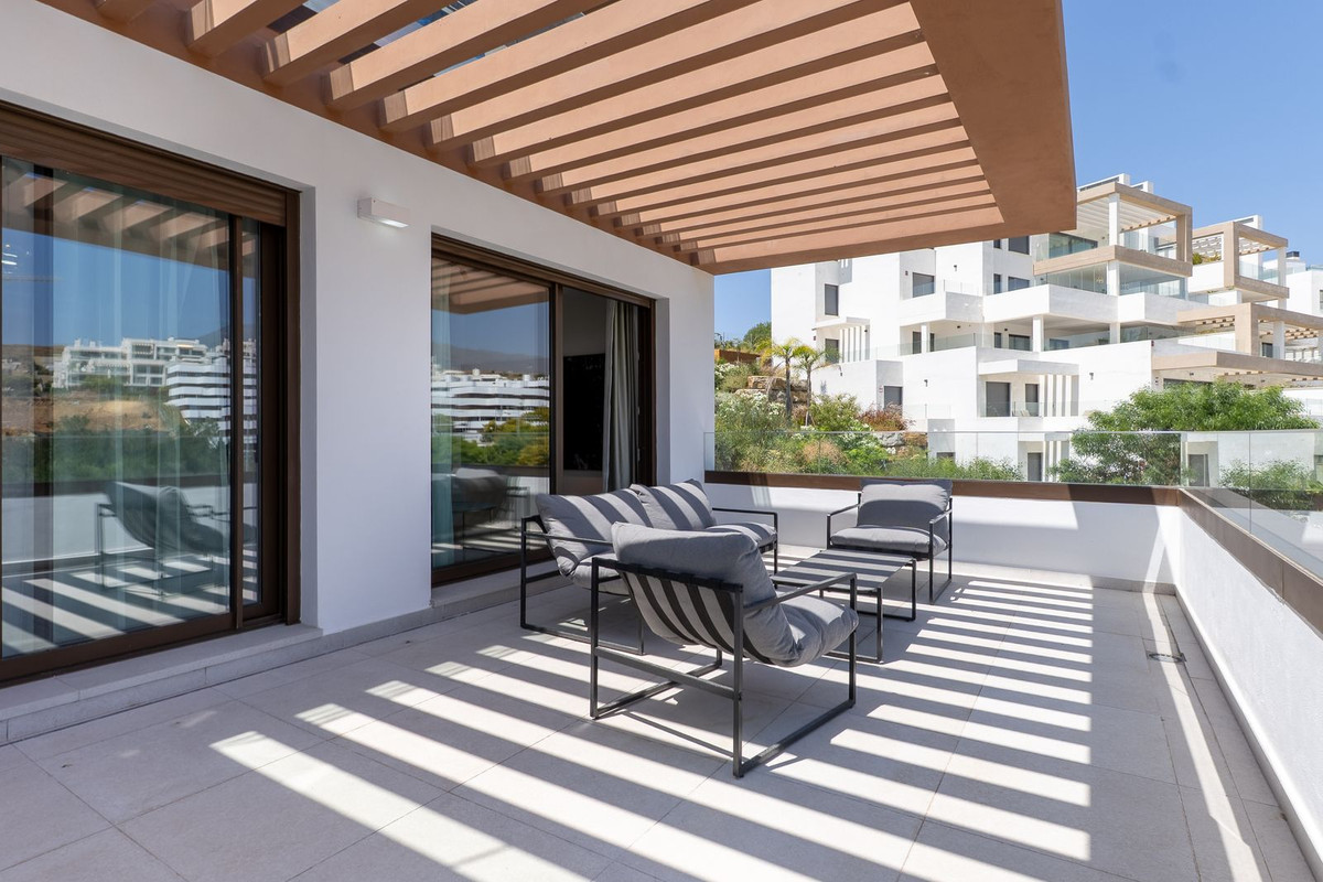 3 Bed Apartment for sale in Estepona Costa Del Sol, Málaga, Spain
