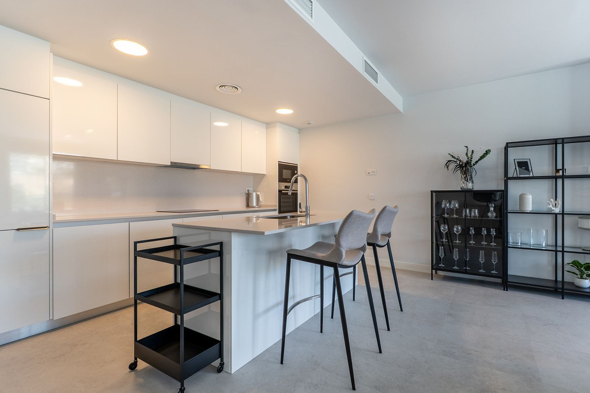 3 Bed Apartment for sale in Estepona Costa Del Sol, Málaga, Spain