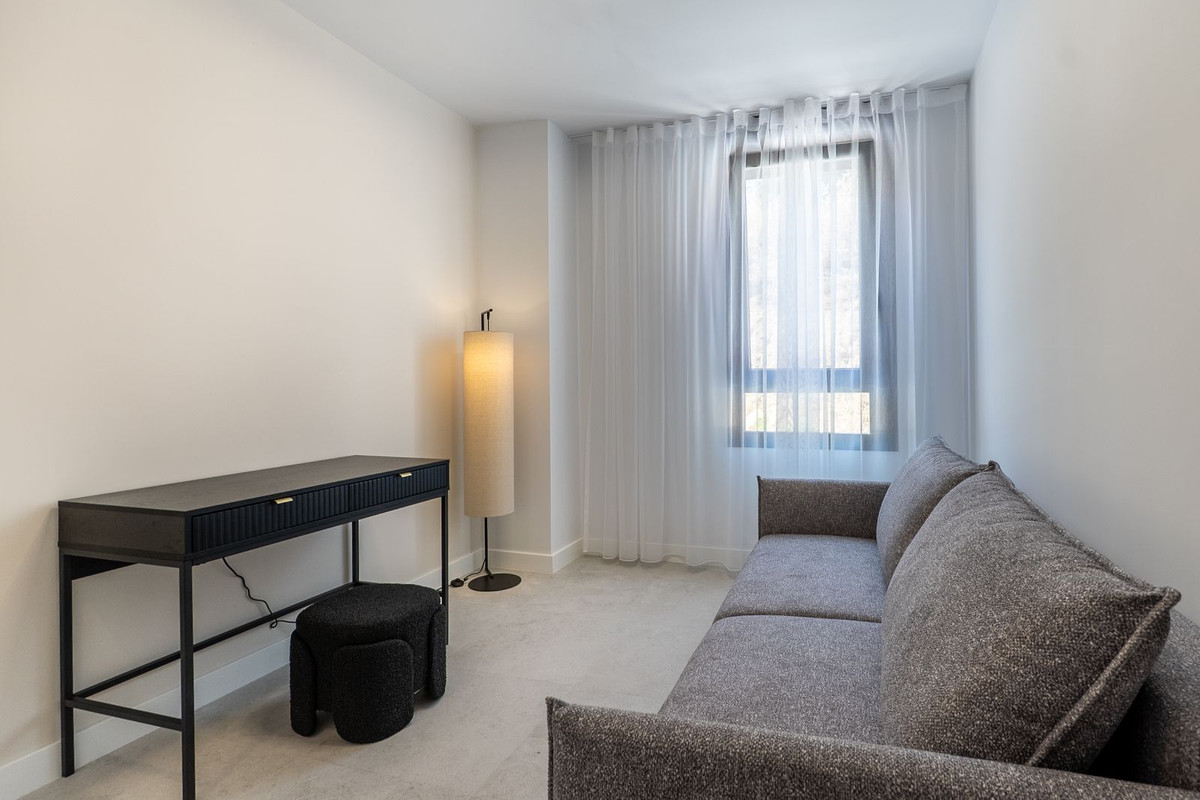 3 Bed Apartment for sale in Estepona Costa Del Sol, Málaga, Spain