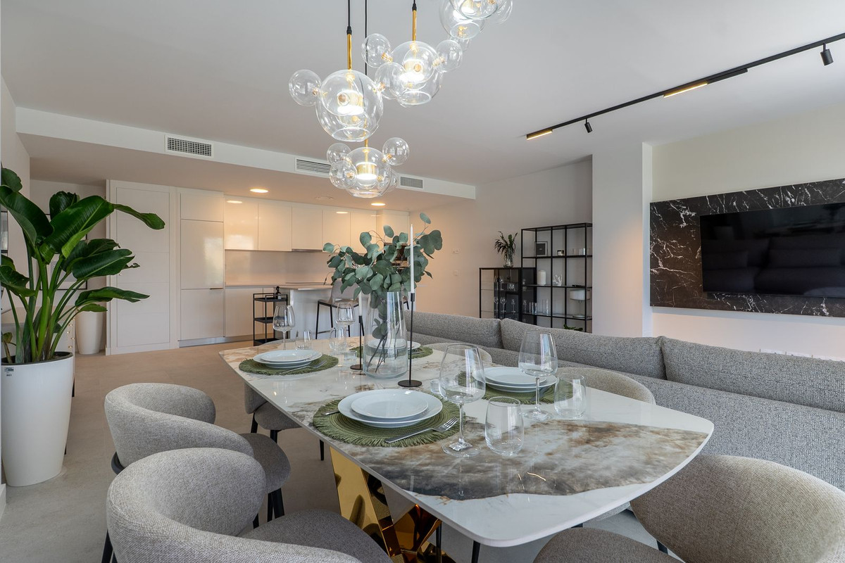 3 Bed Apartment for sale in Estepona Costa Del Sol, Málaga, Spain