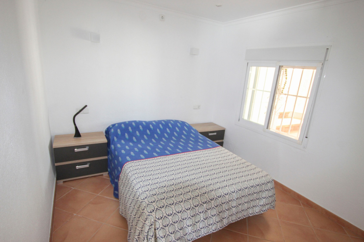 Se vende Villa - Chalet de 4 dormitorios en Costa Blanca, Alicante, España