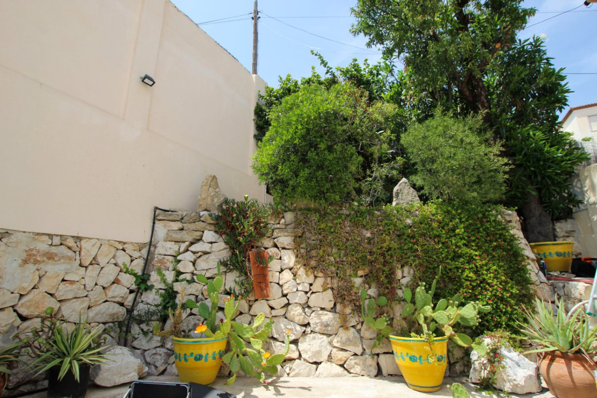 Se vende Villa - Chalet de 4 dormitorios en Costa Blanca, Alicante, España