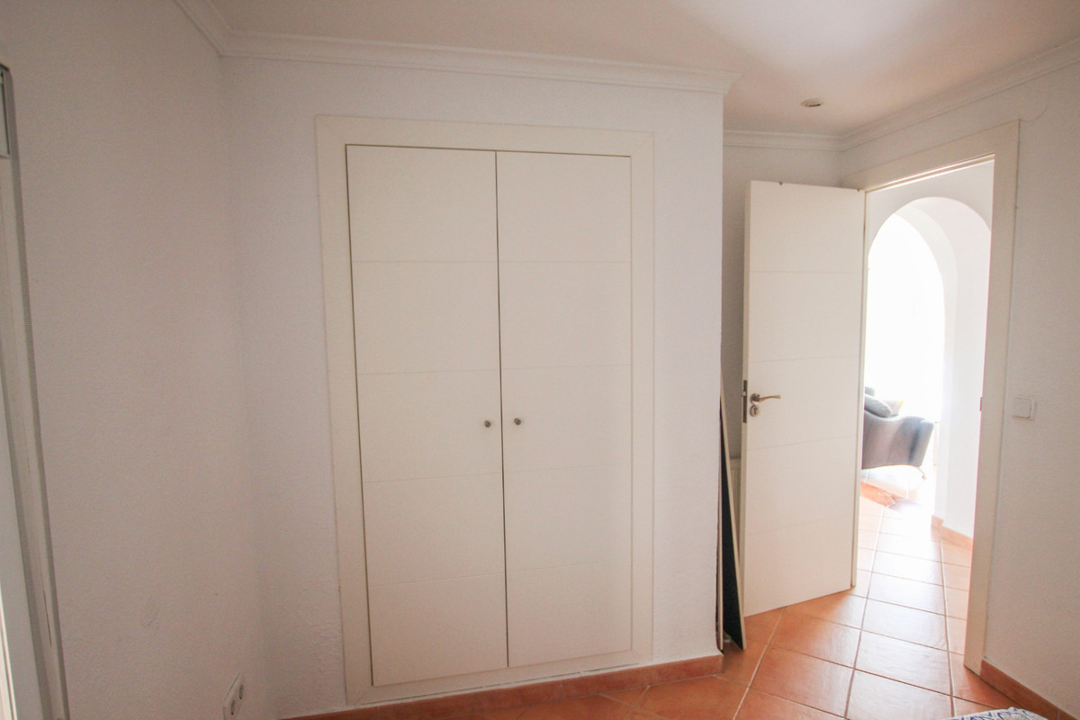 Se vende Villa - Chalet de 4 dormitorios en Costa Blanca, Alicante, España