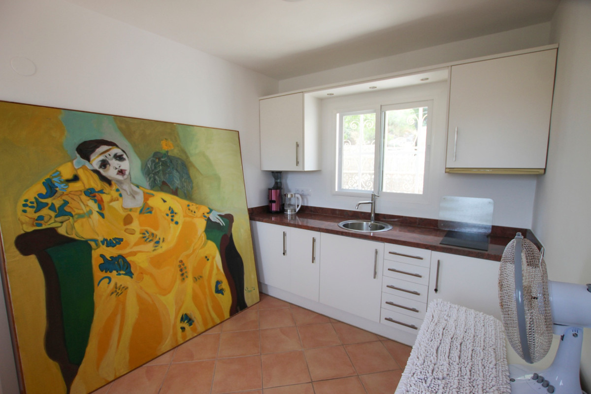 Se vende Villa - Chalet de 4 dormitorios en Costa Blanca, Alicante, España