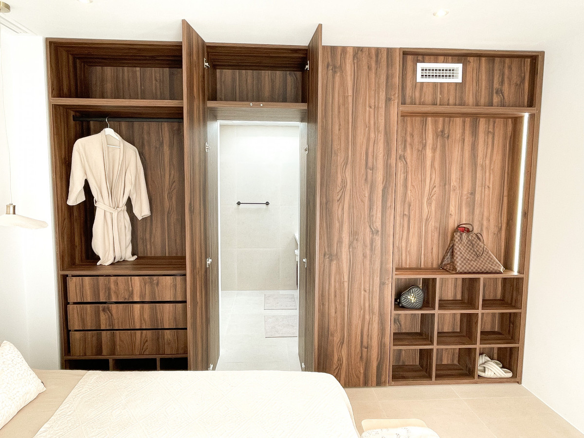 3 Bed Apartment for sale in La Quinta Costa Del Sol, Málaga, Spain