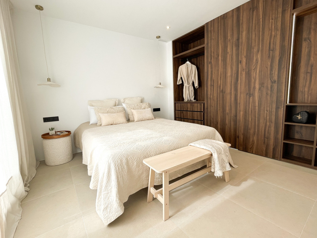 3 Bed Apartment for sale in La Quinta Costa Del Sol, Málaga, Spain