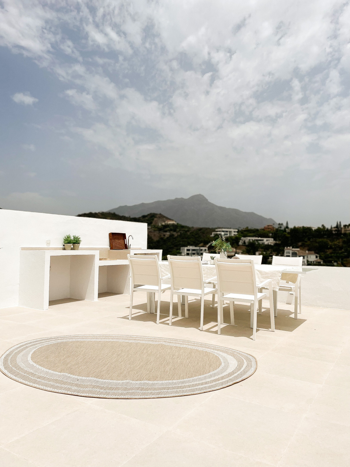 3 Bed Apartment for sale in La Quinta Costa Del Sol, Málaga, Spain