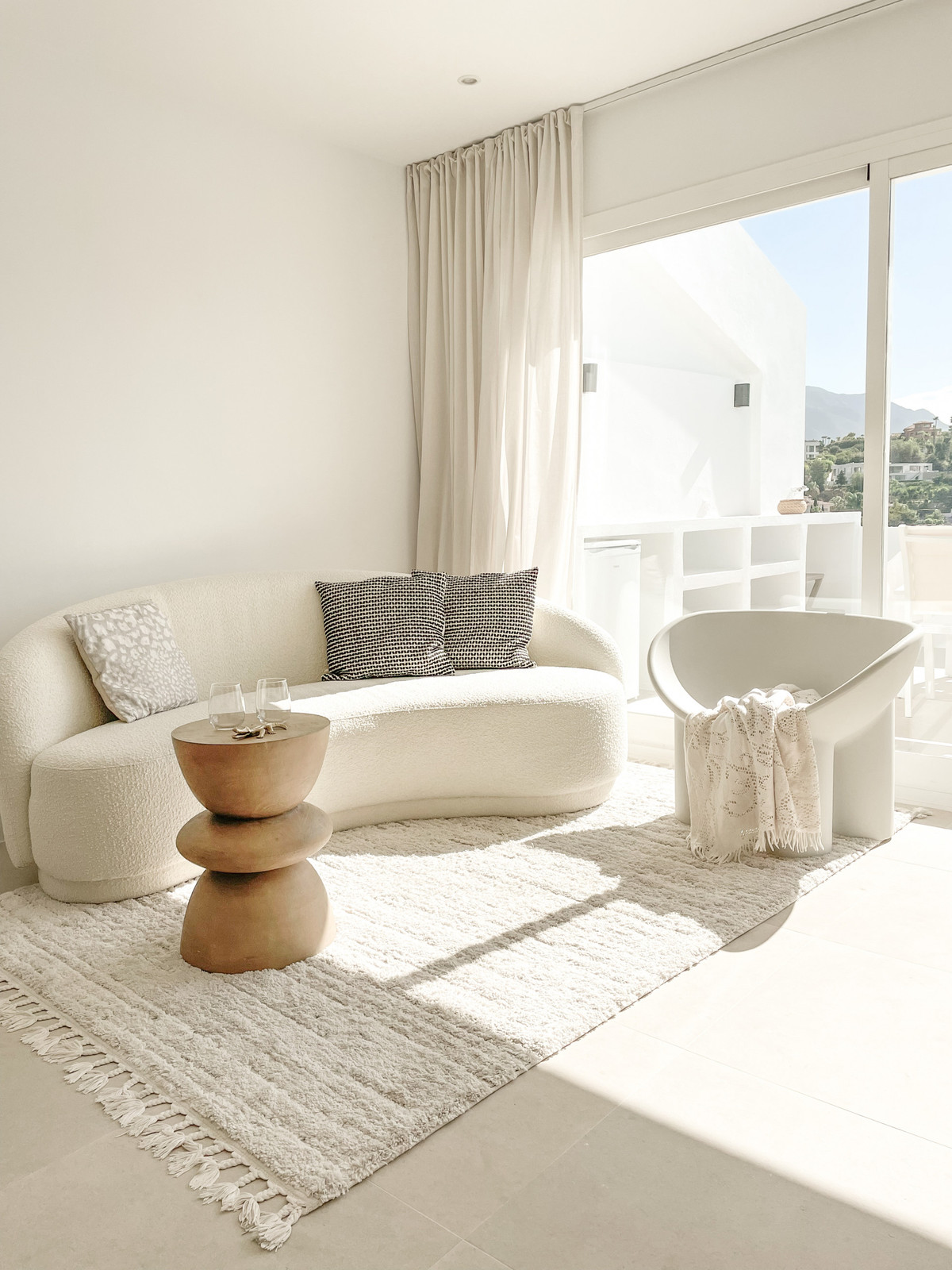 3 Bed Apartment for sale in La Quinta Costa Del Sol, Málaga, Spain