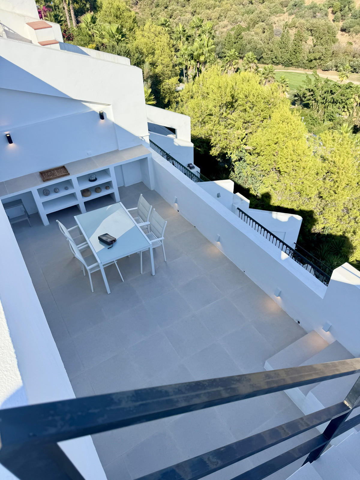 3 Bed Apartment for sale in La Quinta Costa Del Sol, Málaga, Spain