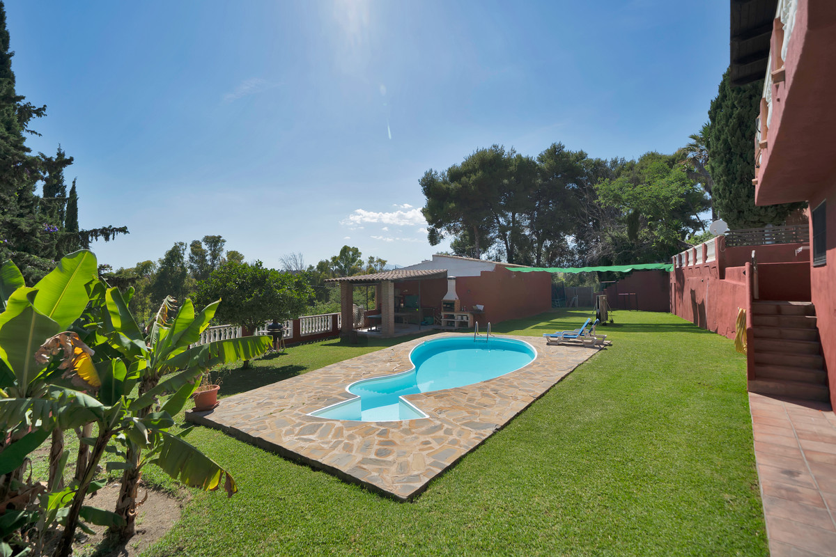 Se vende Villa - Chalet de 7 dormitorios en Costa Del Sol, Málaga, España