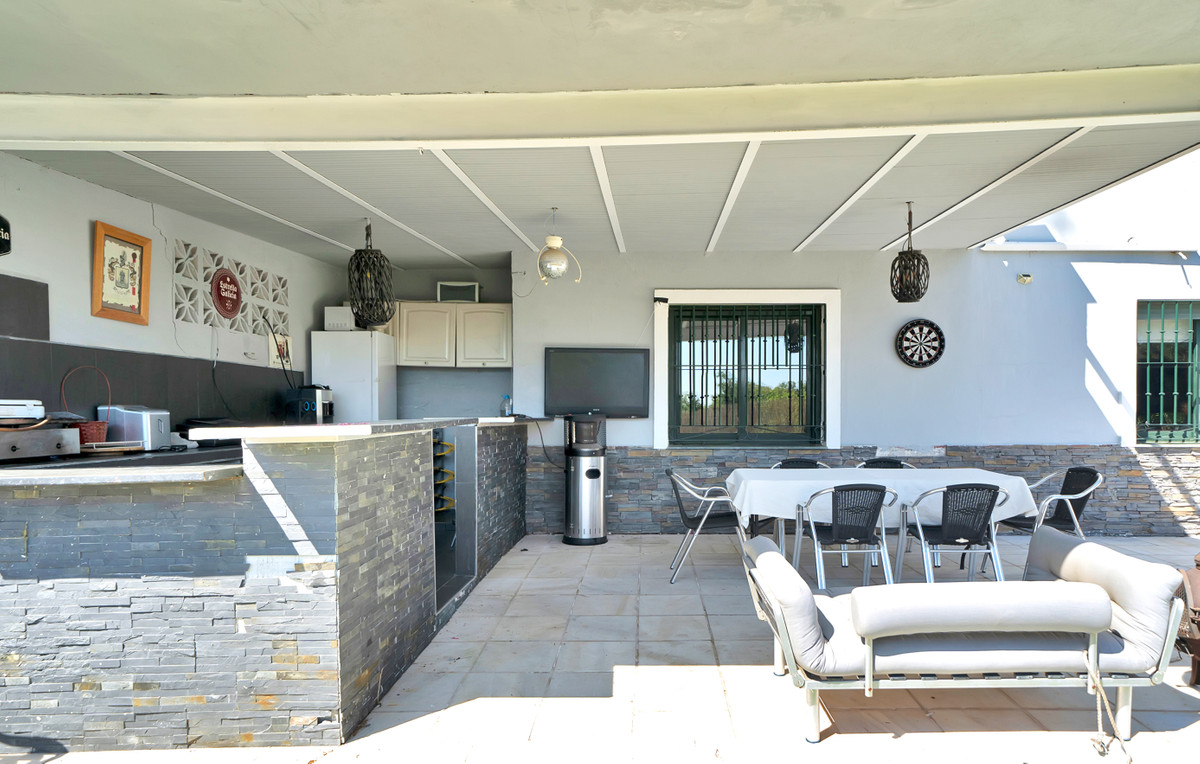 Se vende Villa - Chalet de 7 dormitorios en Costa Del Sol, Málaga, España