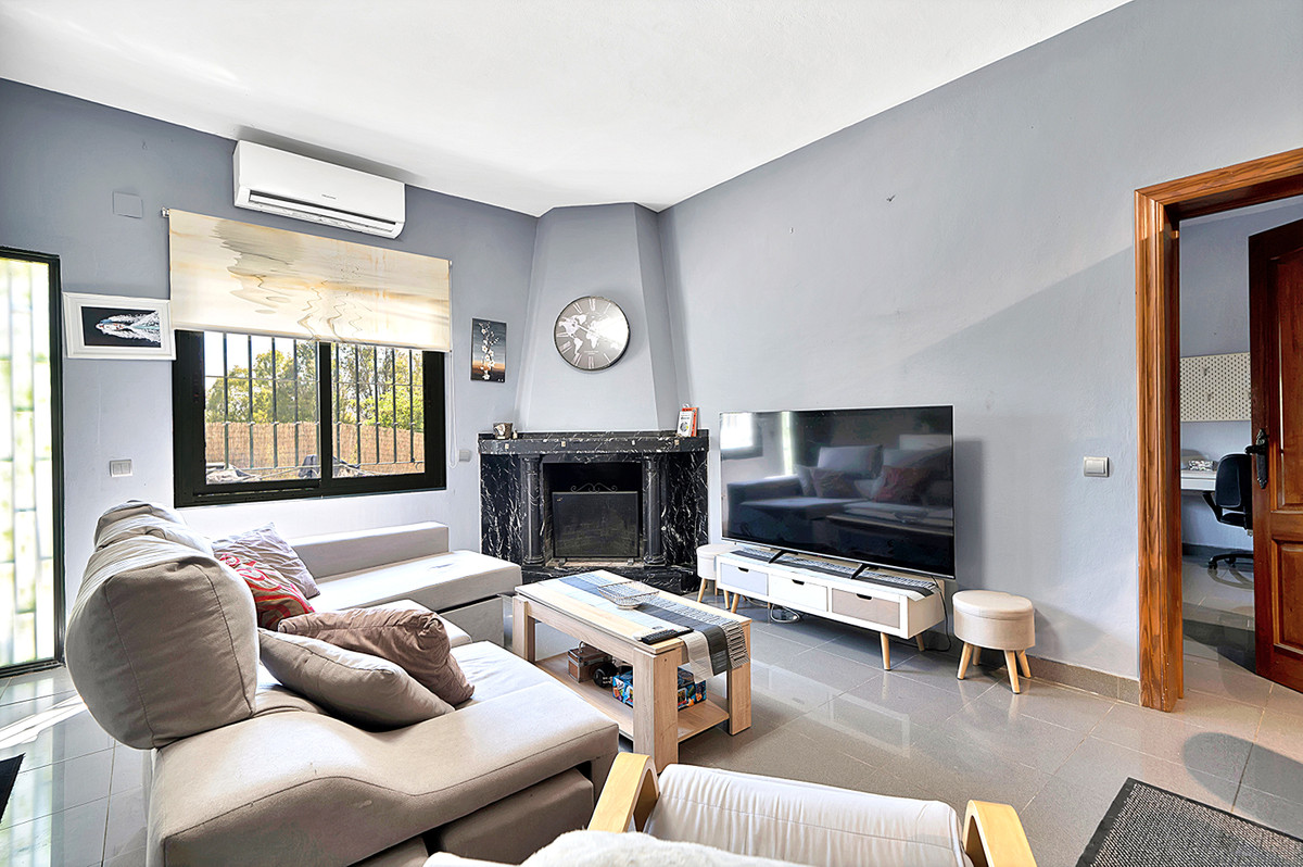Se vende Villa - Chalet de 7 dormitorios en Costa Del Sol, Málaga, España