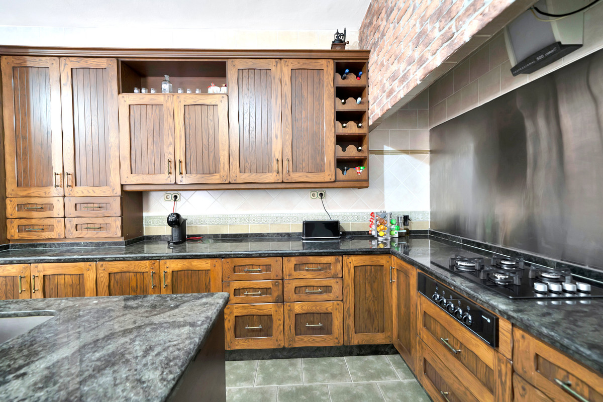 Se vende Villa - Chalet de 7 dormitorios en Costa Del Sol, Málaga, España
