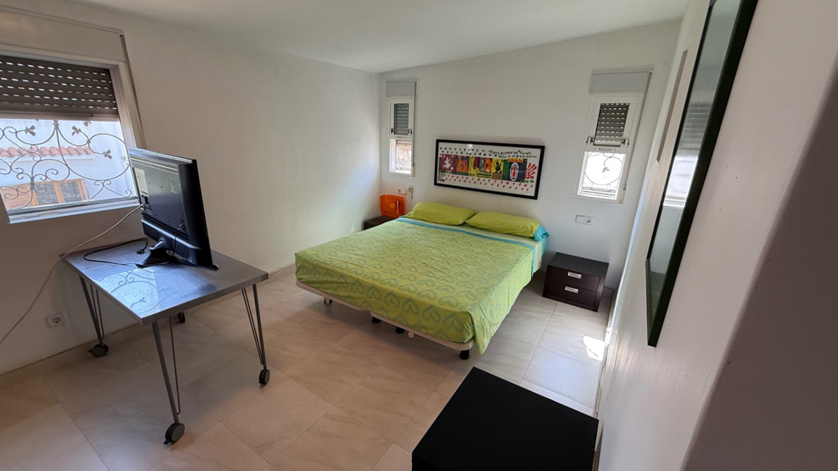 Se vende Villa - Chalet de 4 dormitorios en Costa Blanca, Alicante, España