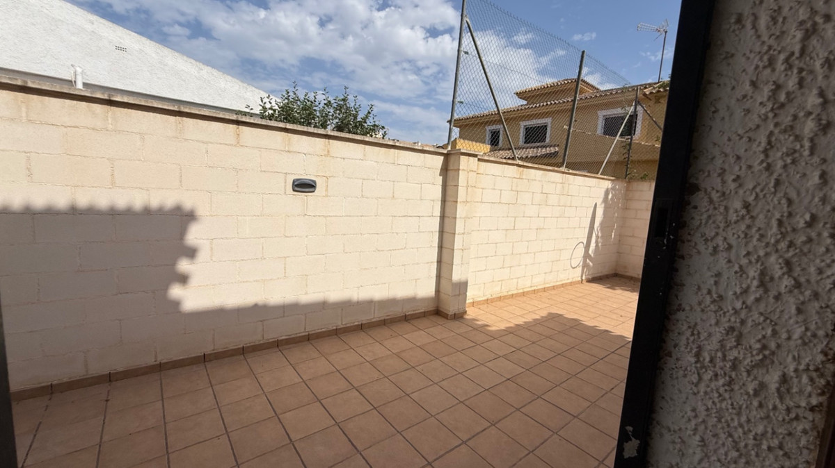 Se vende Villa - Chalet de 4 dormitorios en Costa Blanca, Alicante, España