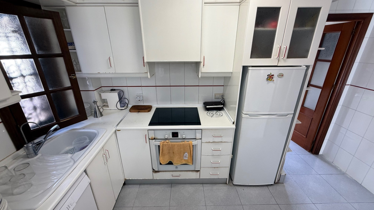 Se vende Villa - Chalet de 4 dormitorios en Costa Blanca, Alicante, España