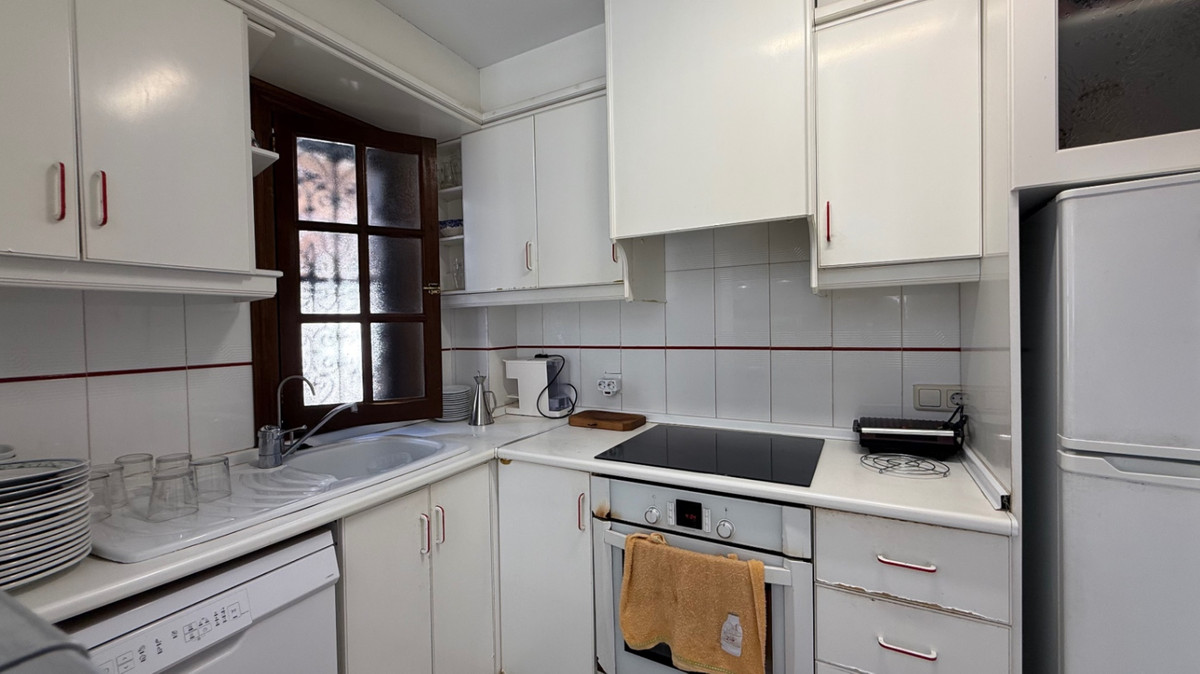 Se vende Villa - Chalet de 4 dormitorios en Costa Blanca, Alicante, España