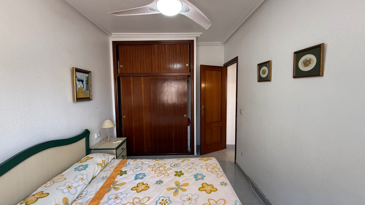 Se vende Villa - Chalet de 4 dormitorios en Costa Blanca, Alicante, España