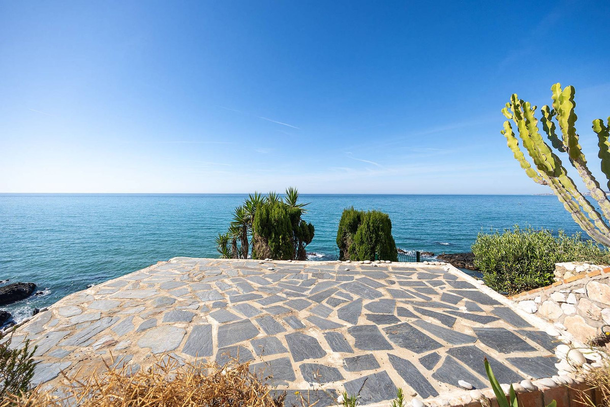 Apartment for sale in Torremuelle Costa Del Sol, Málaga, Spain