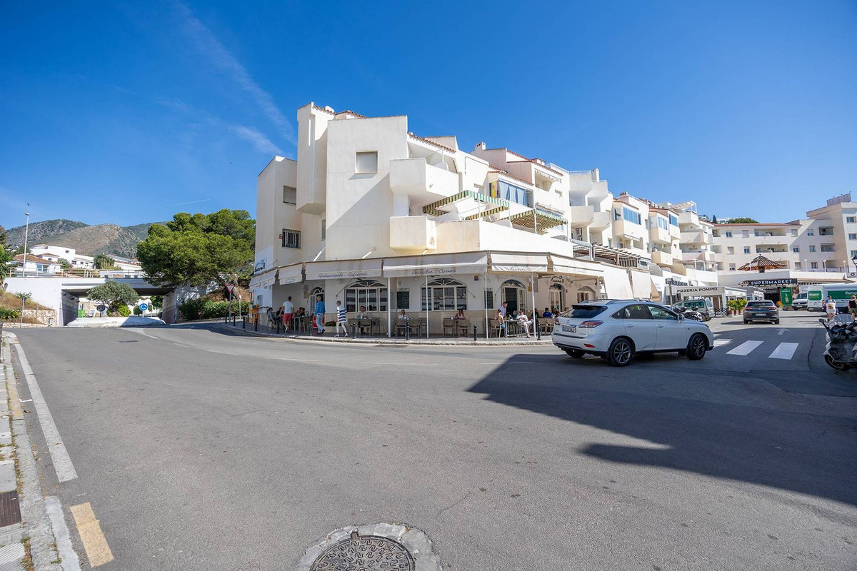 Apartment for sale in Torremuelle Costa Del Sol, Málaga, Spain