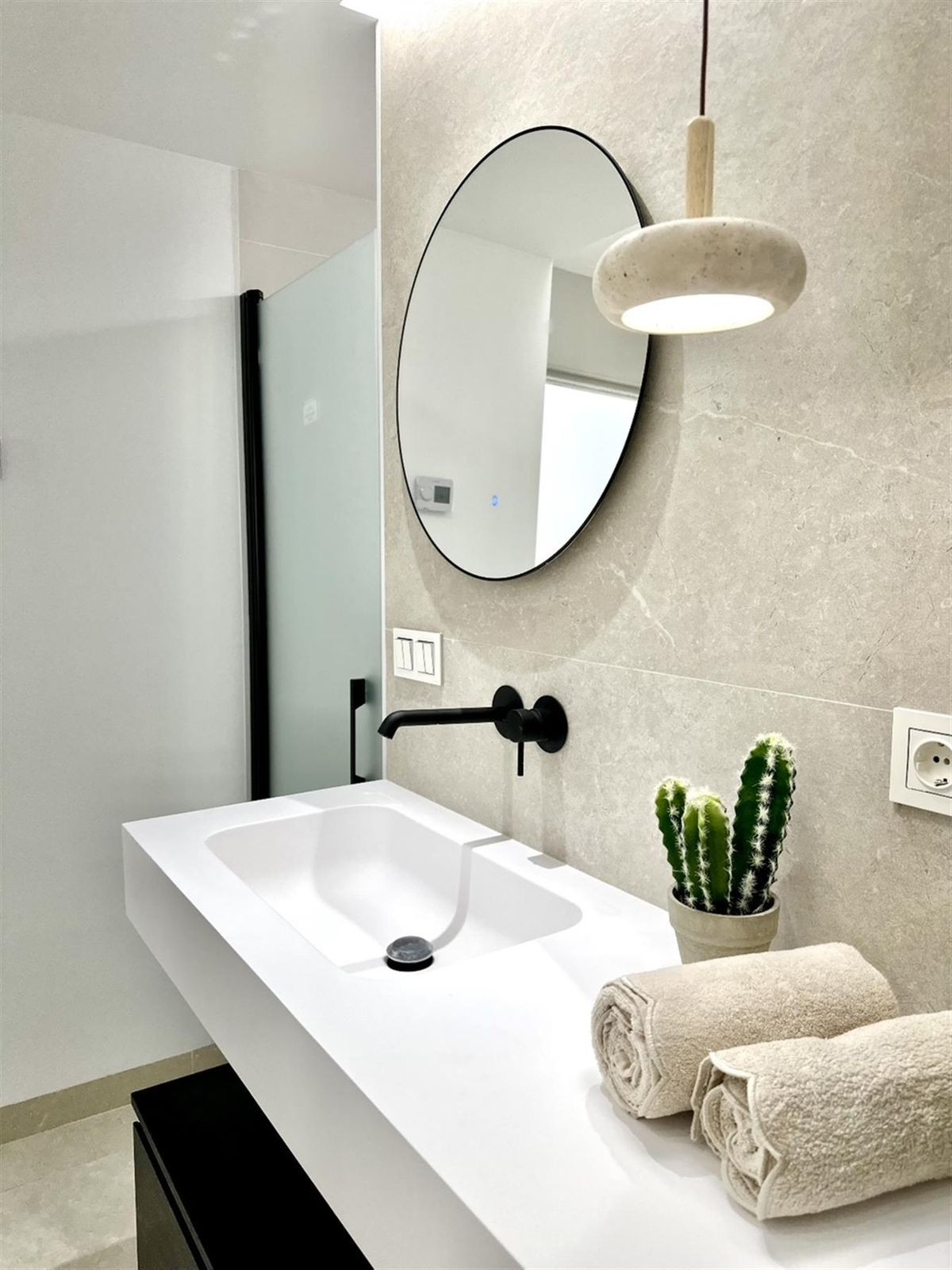 Se vende Apartamento Planta Media de 2 dormitorios en Costa Del Sol, Málaga, España