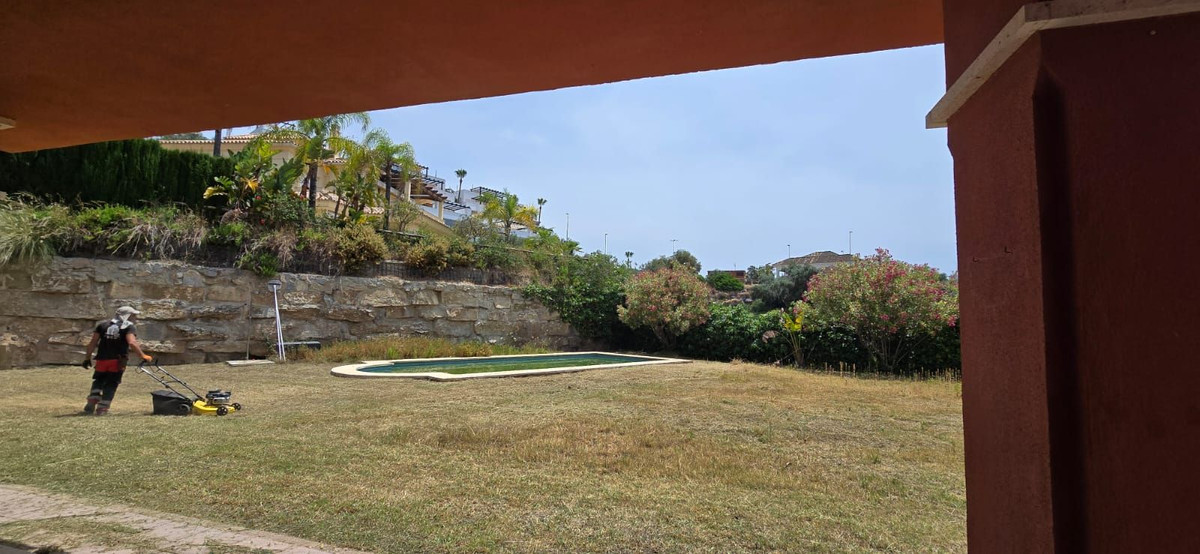 5 Bed Townhouse for sale in Marbella Costa Del Sol, Málaga, Spain