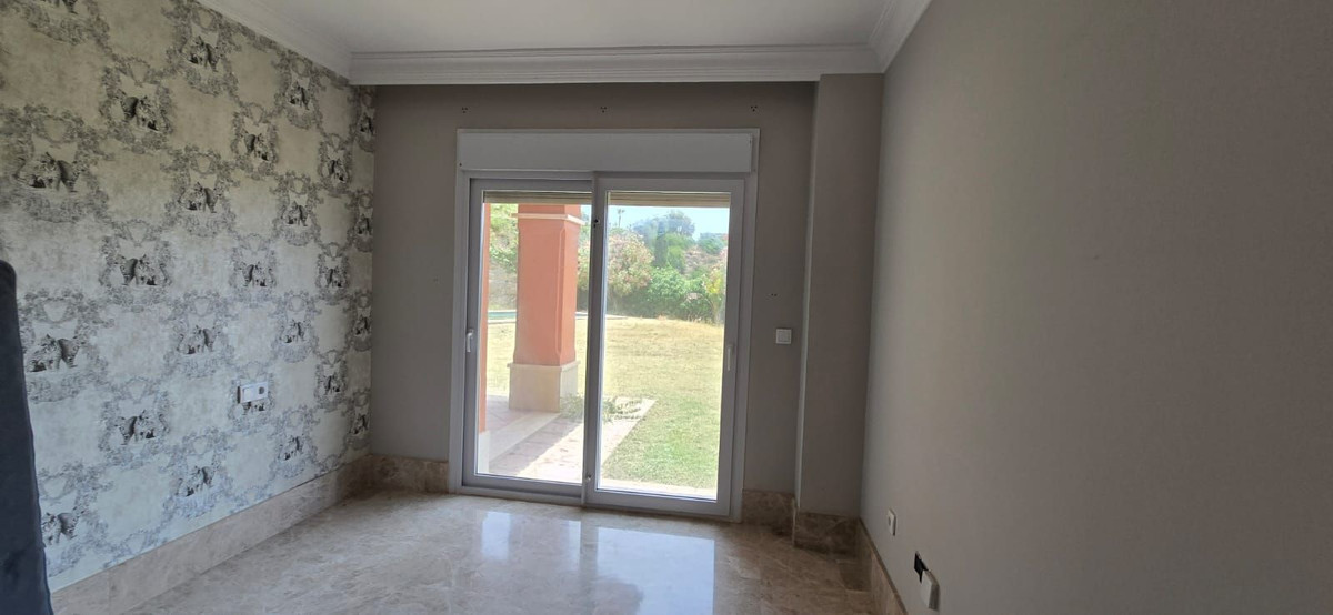 5 Bed Townhouse for sale in Marbella Costa Del Sol, Málaga, Spain