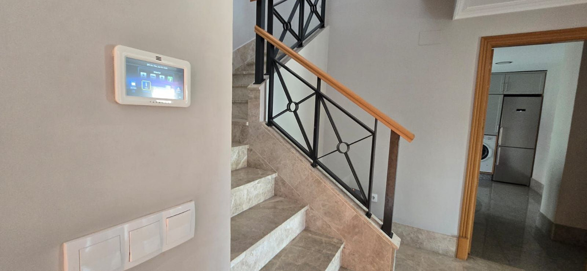 5 Bed Townhouse for sale in Marbella Costa Del Sol, Málaga, Spain