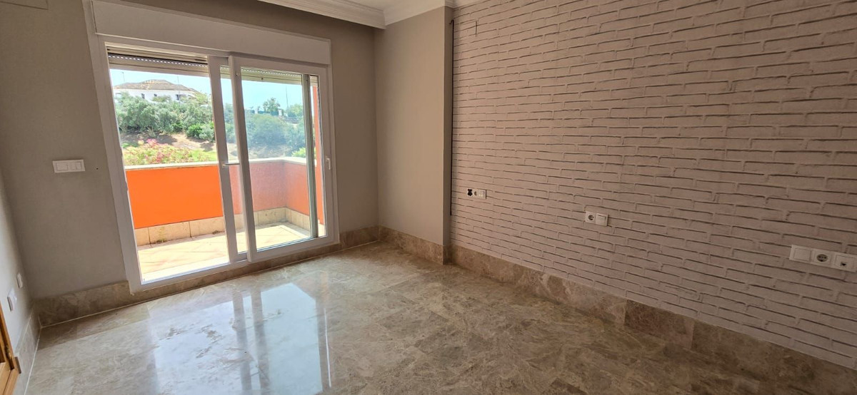 5 Bed Townhouse for sale in Marbella Costa Del Sol, Málaga, Spain