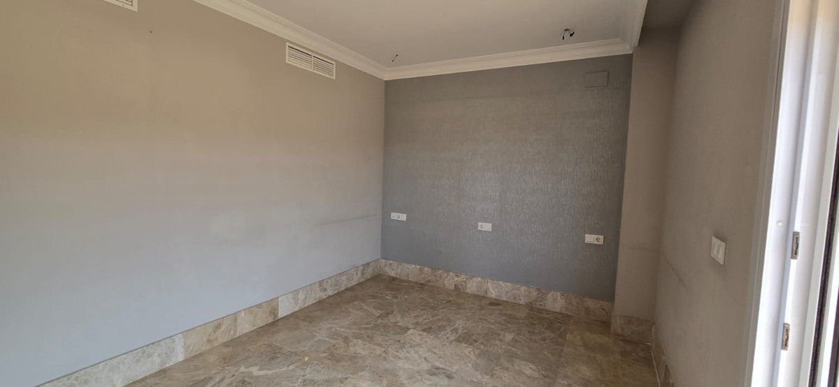 5 Bed Townhouse for sale in Marbella Costa Del Sol, Málaga, Spain