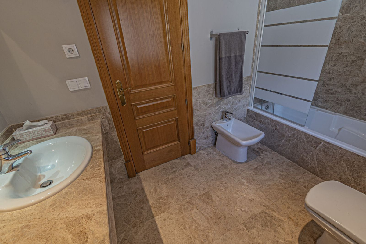 5 Bed Townhouse for sale in Marbella Costa Del Sol, Málaga, Spain