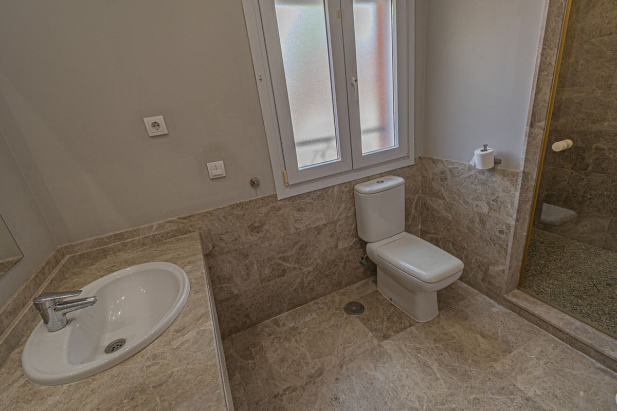 5 Bed Townhouse for sale in Marbella Costa Del Sol, Málaga, Spain