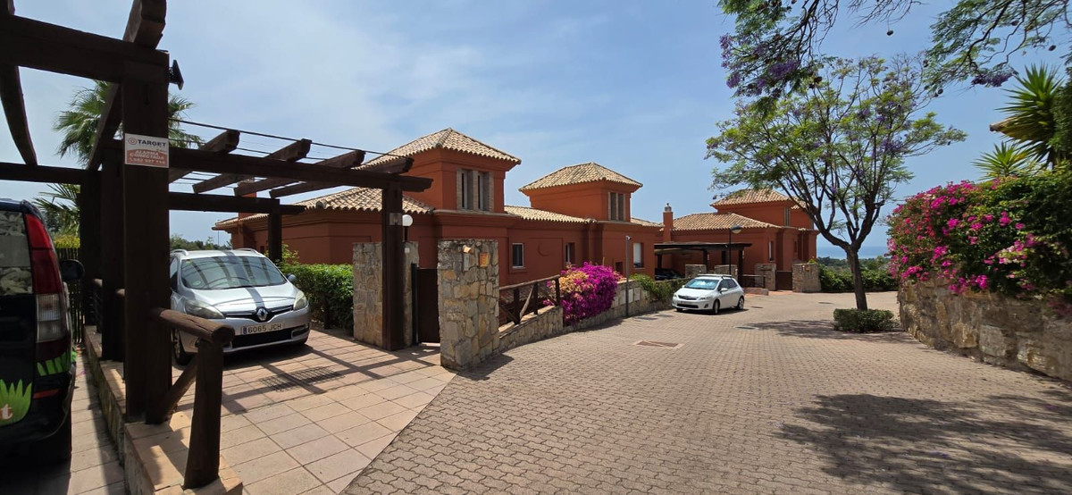 5 Bed Townhouse for sale in Marbella Costa Del Sol, Málaga, Spain