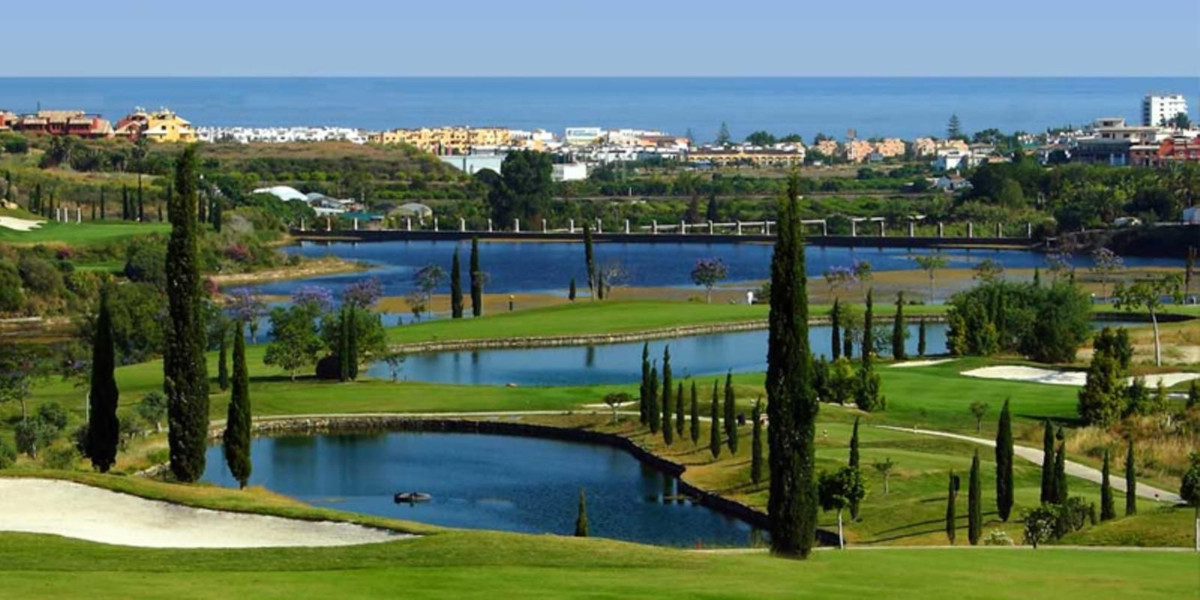 5 Bed Townhouse for sale in Marbella Costa Del Sol, Málaga, Spain