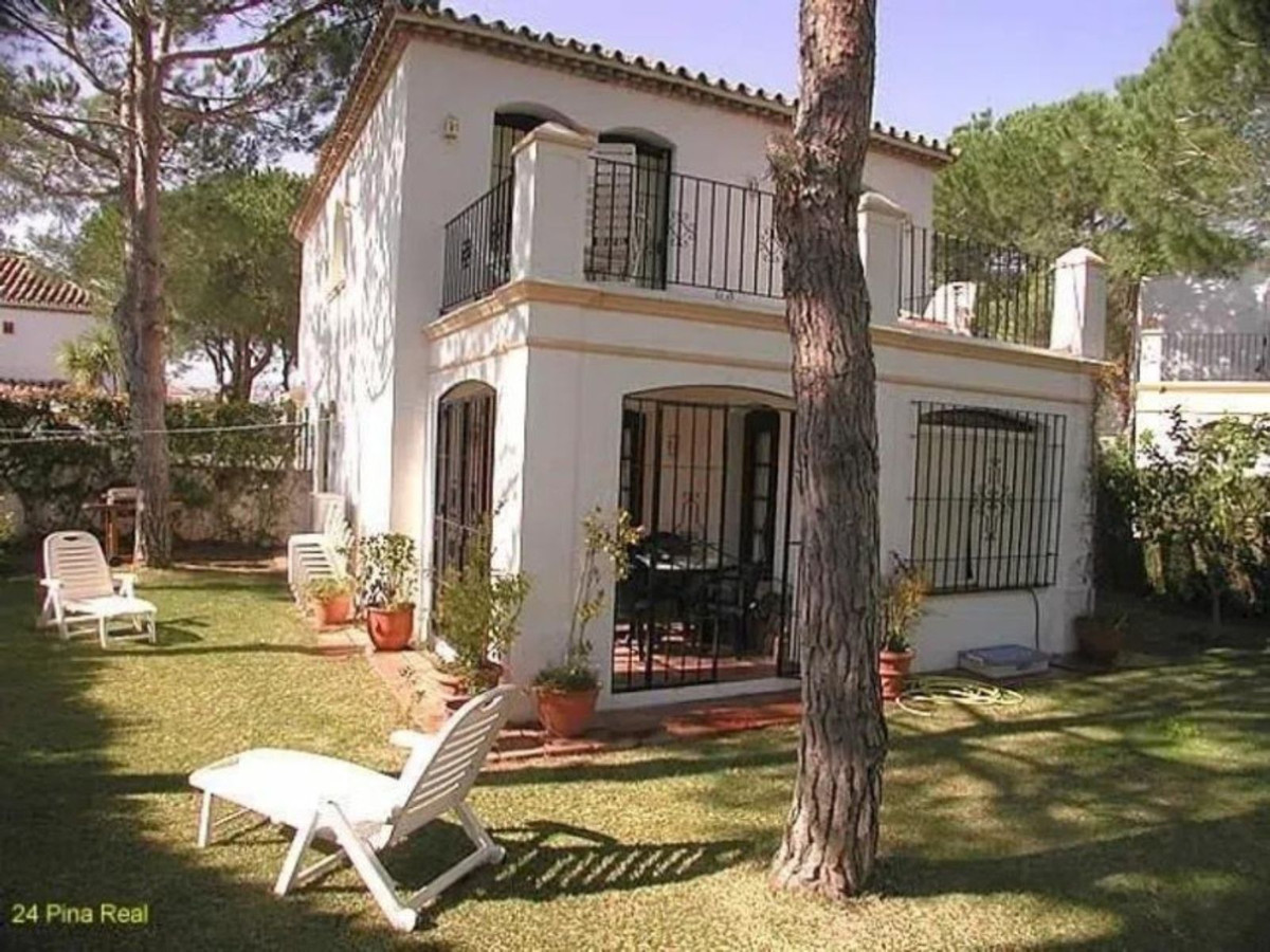 3 Bed Townhouse for sale in Estepona Costa Del Sol, Málaga, Spain