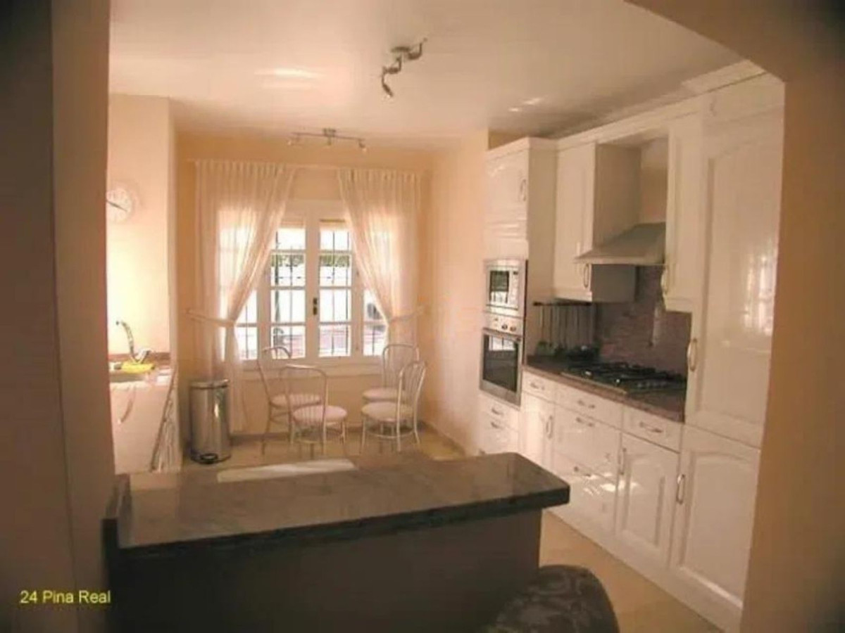 3 Bed Townhouse for sale in Estepona Costa Del Sol, Málaga, Spain