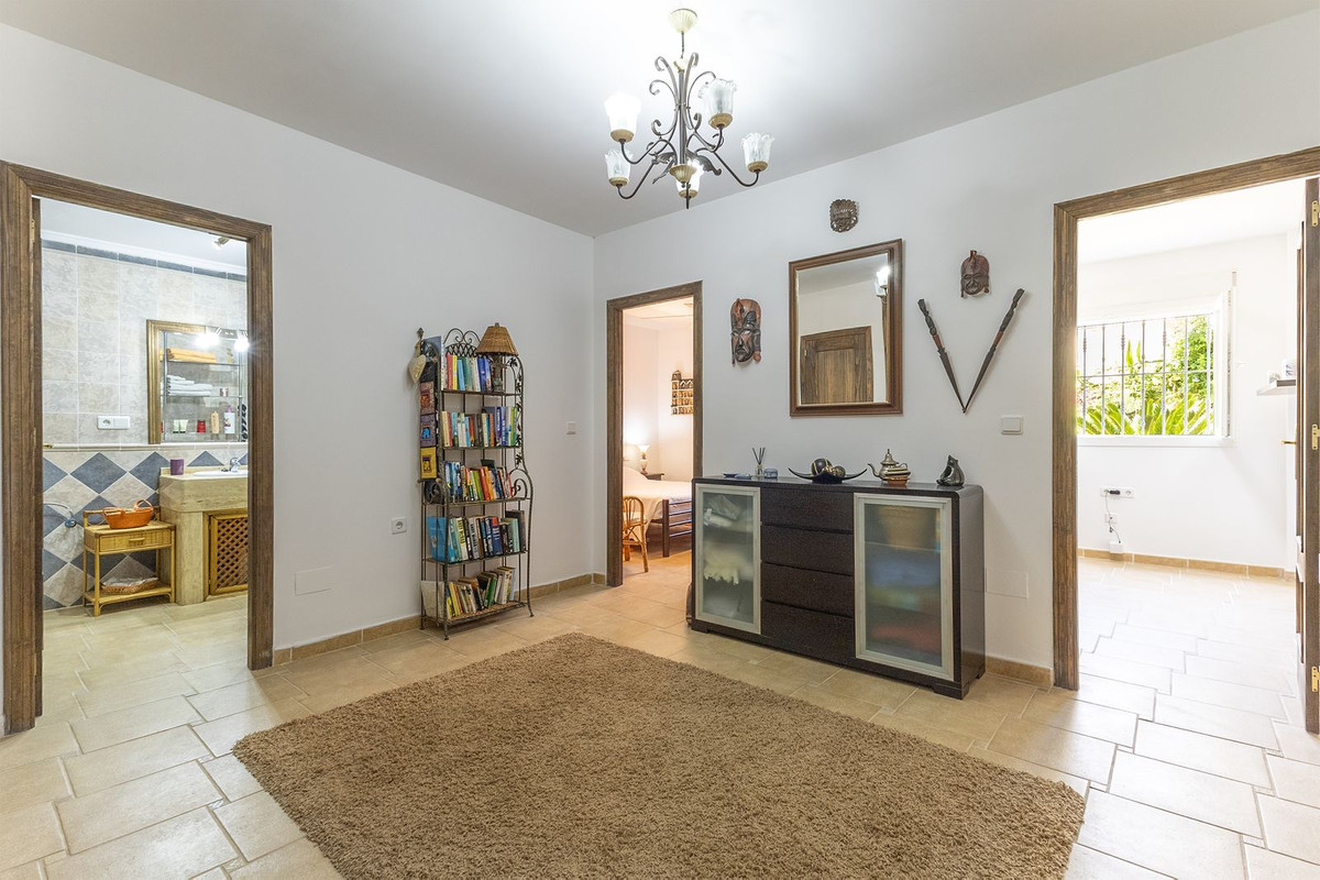 Se vende Villa - Chalet de 5 dormitorios en Costa Blanca, Alicante, España