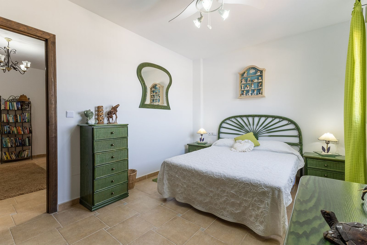 Se vende Villa - Chalet de 5 dormitorios en Costa Blanca, Alicante, España