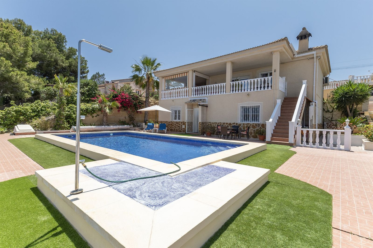 Se vende Villa - Chalet de 5 dormitorios en Costa Blanca, Alicante, España