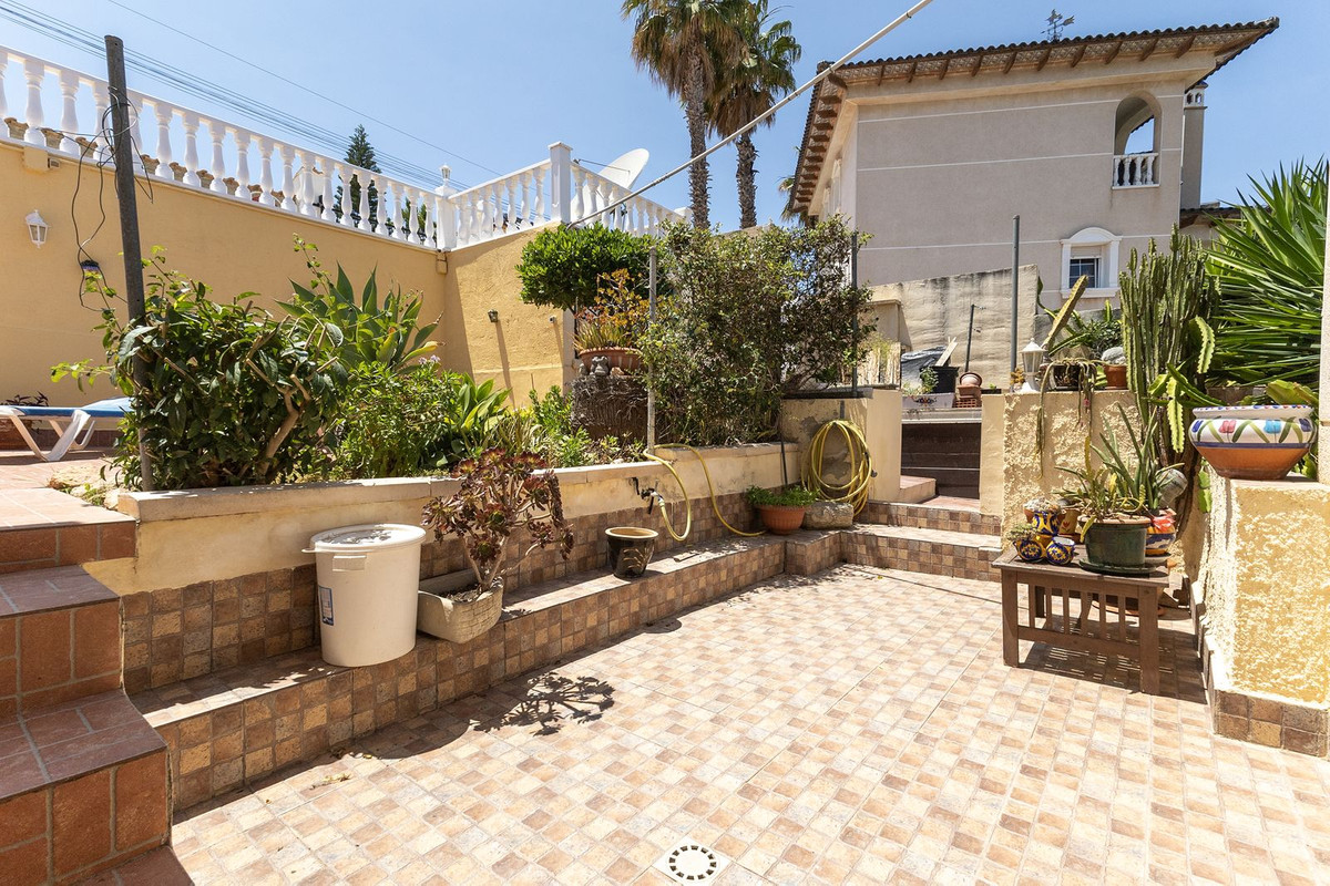 Se vende Villa - Chalet de 5 dormitorios en Costa Blanca, Alicante, España