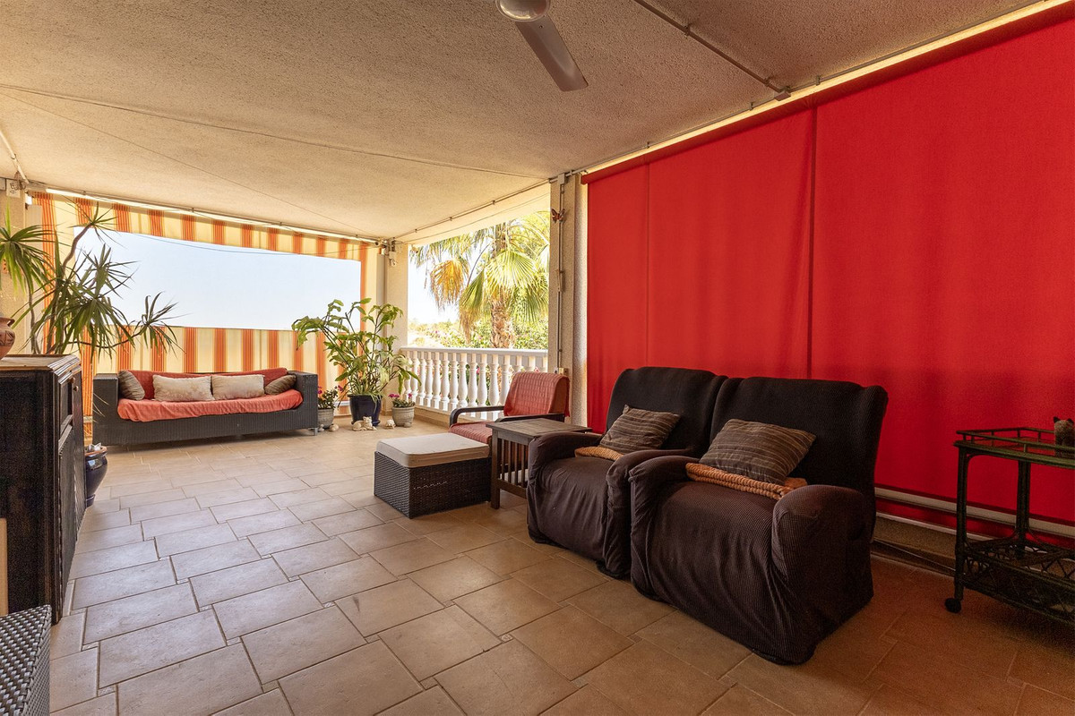 Se vende Villa - Chalet de 5 dormitorios en Costa Blanca, Alicante, España