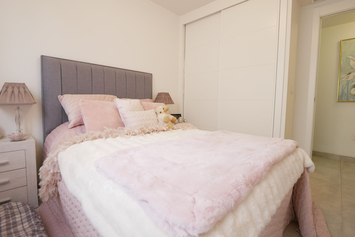 Se vende Apartamento Planta Baja de 3 dormitorios en Costa Del Sol, Málaga, España