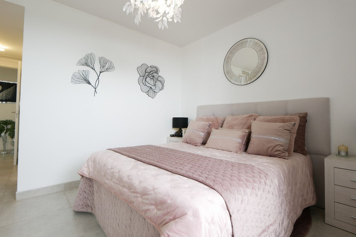 Se vende Apartamento Planta Baja de 3 dormitorios en Costa Del Sol, Málaga, España