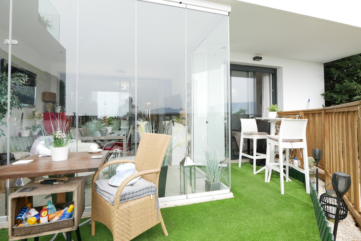 Se vende Apartamento Planta Baja de 3 dormitorios en Costa Del Sol, Málaga, España